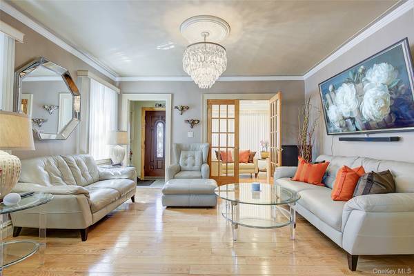 9031 180th ST, Jamaica, NY 11432