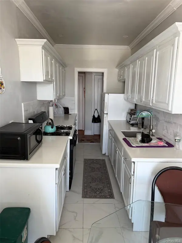 2020 E 41 ST #6J, Brooklyn, NY 11234