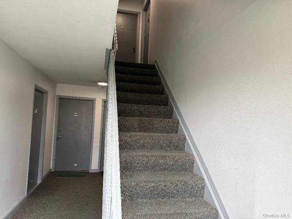 2399 Union BLVD #8B, Islip, NY 11751