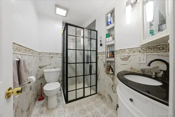 9360 208th ST, Queens Village, NY 11428