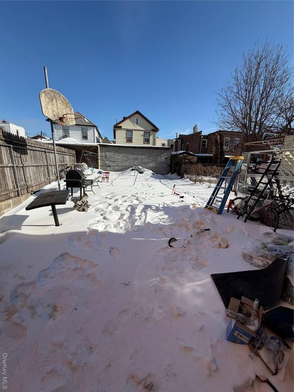 35-13 103rd ST, Corona, NY 11368