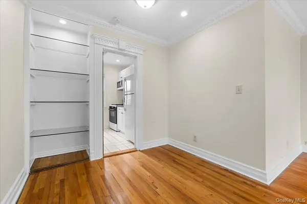 87-18 Marengo ST #2B, Hollis, NY 11423