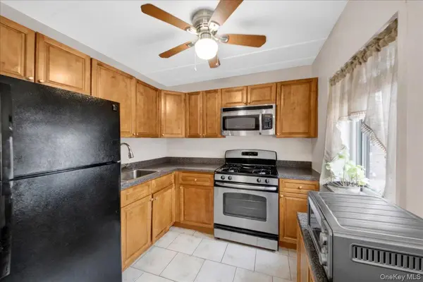 2035 Central Park #3G, Yonkers, NY 10710