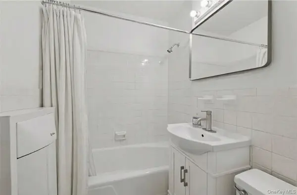 165 W 66th ST #2L, New York (manhattan), NY 10023
