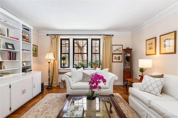 35 Parkview AVE #1D, Bronxville, NY 10708