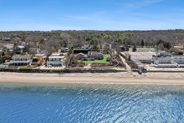 22 Peconic Crescent, Hampton Bays, NY 11946