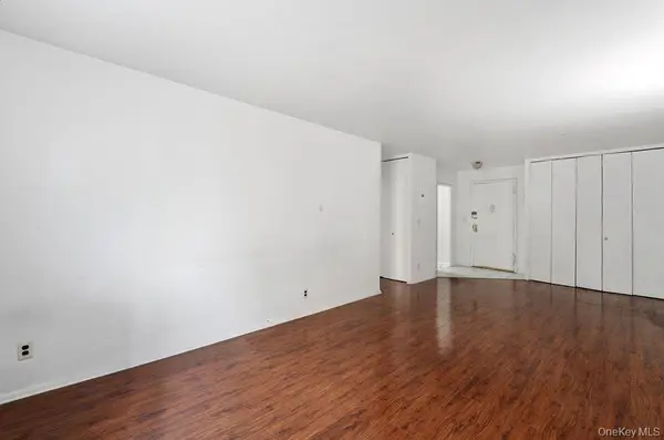 52-40 39th DR #2B, Woodside, NY 11377