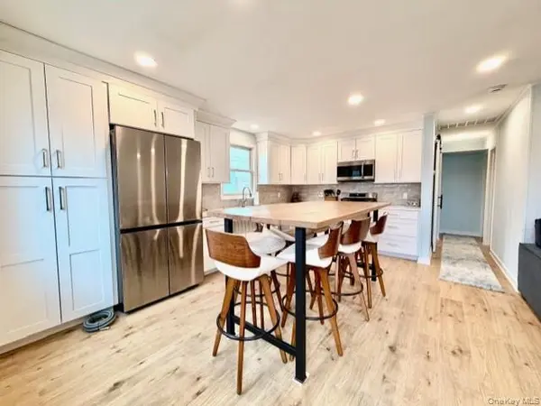 409a Dune RD, Westhampton Beach, NY 11978