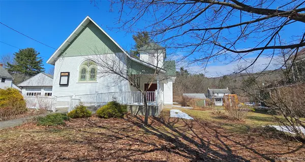 14 Hankins Church ST, Hankins, NY 12741
