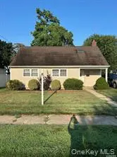 31 William ST, Copiague, NY 11726