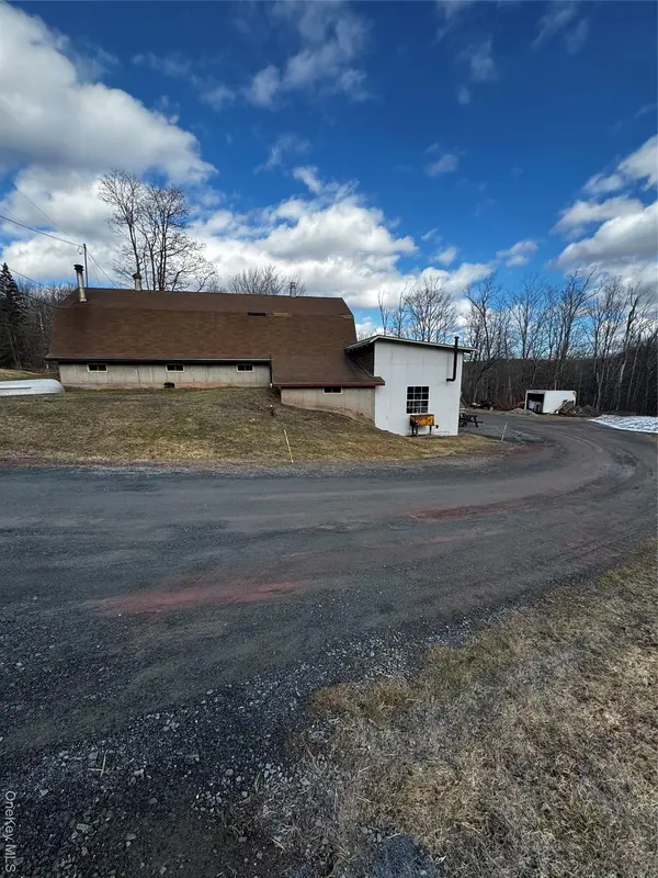 Cole RD, Fallsburg, NY 12733