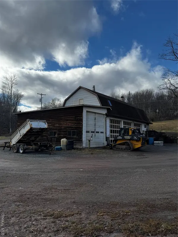 Cole RD, Fallsburg, NY 12733