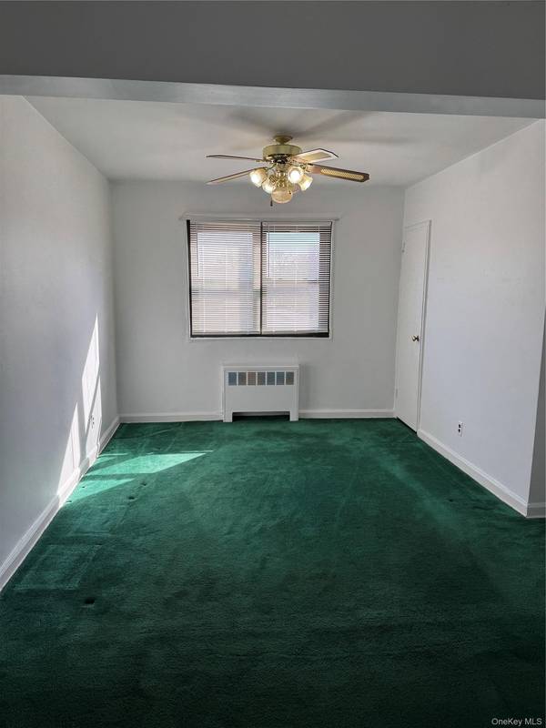 155-25 79 ST #4, Howard Beach, NY 11414