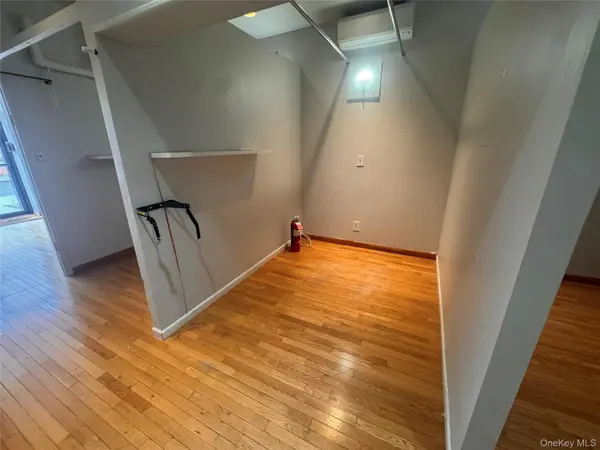 3615 164th ST, Flushing, NY 11358