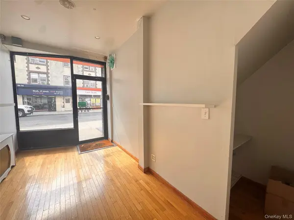3615 164th ST, Flushing, NY 11358