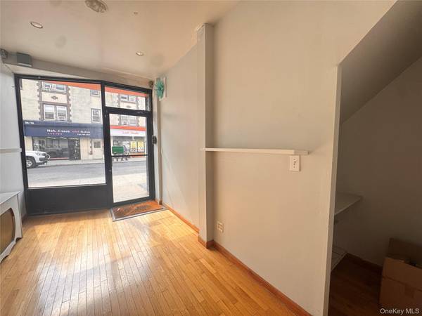 3615 164th ST, Flushing, NY 11358