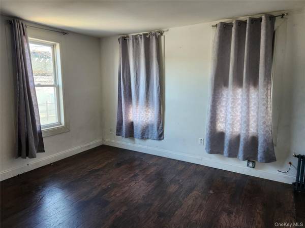 105-06 92nd ST, Ozone Park, NY 11417