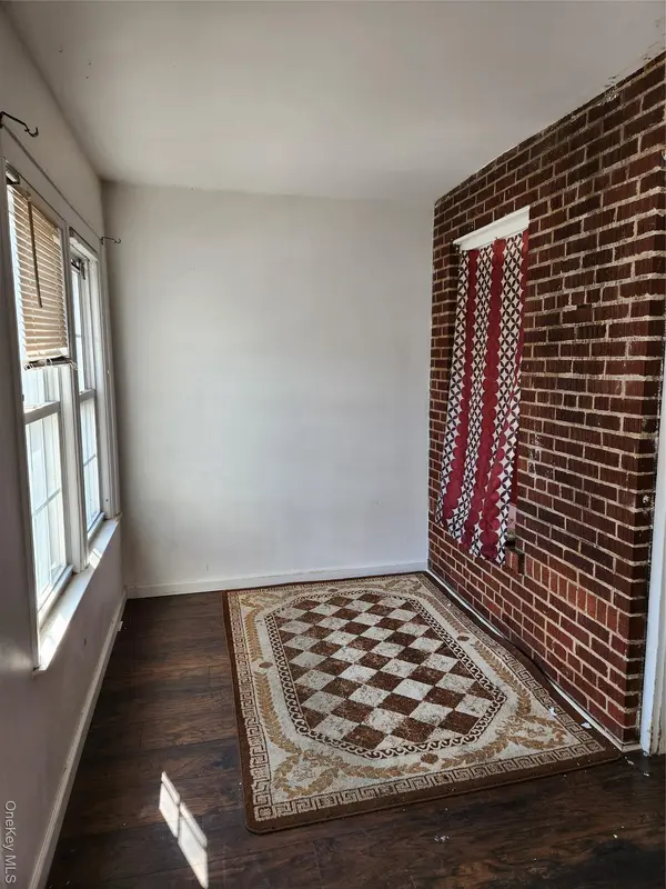 105-06 92nd ST, Ozone Park, NY 11417