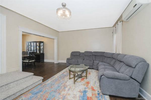 107-08 110th ST, Ozone Park, NY 11419