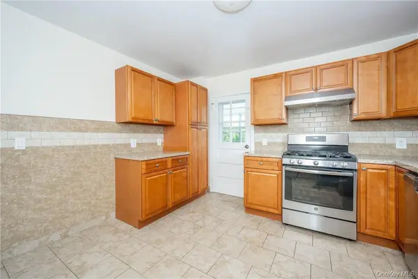 27 New ST, Eastchester, NY 10709
