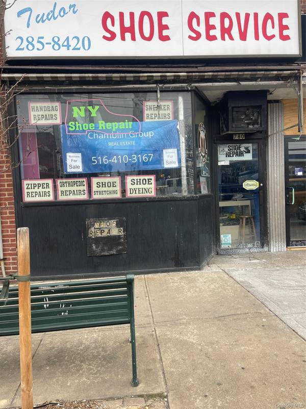 780 Elmont, Elmont, NY 11003