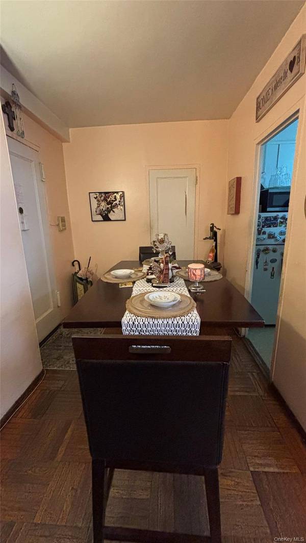 1514 Unionport RD #4A, Bronx, NY 10462