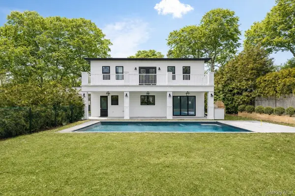 40 Waters Edge RD, Southampton, NY 11968