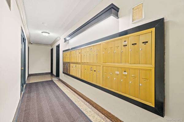 2105 Wallace AVE #5A, Bronx, NY 10462