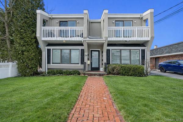 14 Bellemeade AVE, Smithtown, NY 11787