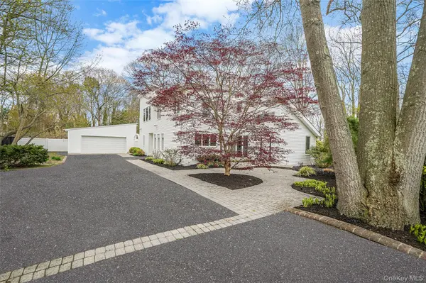 61 Park AVE, Blue Point, NY 11715