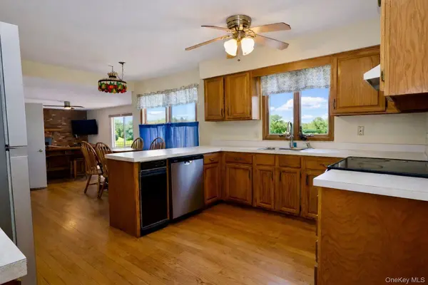 20 Day RD, Campbell Hall, NY 10916