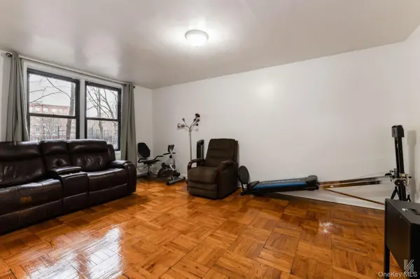 33-24 Junction BLVD #1R, Jackson Heights, NY 11372