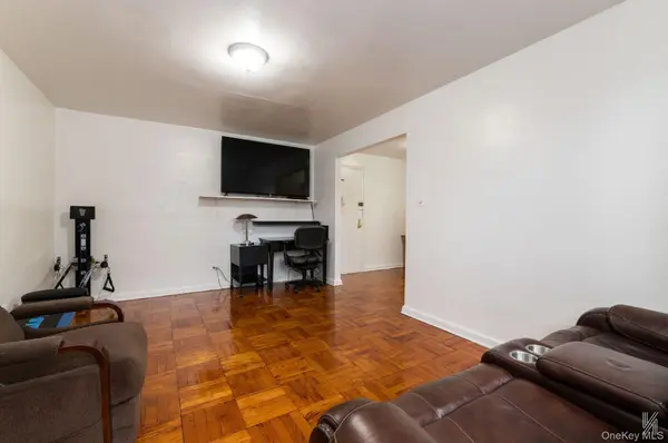 33-24 Junction BLVD #1R, Jackson Heights, NY 11372
