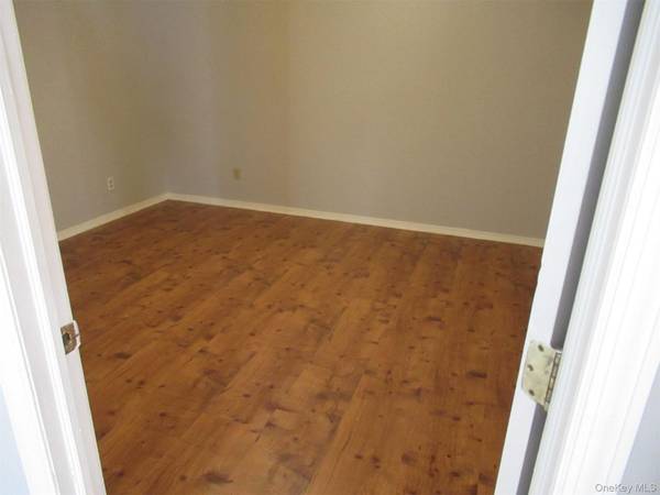 6091 54th ST #1, Maspeth, NY 11378