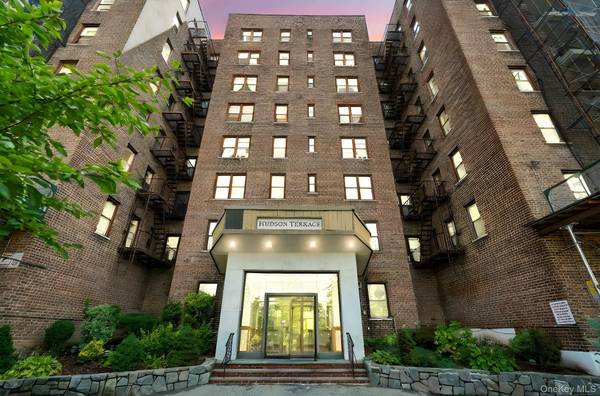 650 Warburton AVE #6M, Yonkers, NY 10701