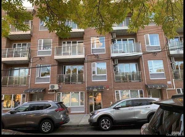 32-24 137TH ST, Flushing, NY 11354