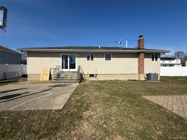 Address not disclosed, Deer Park, NY 11729