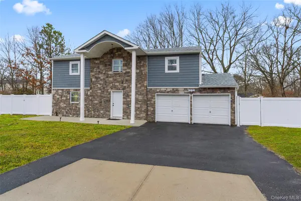 1 Linden ST, Coram, NY 11727