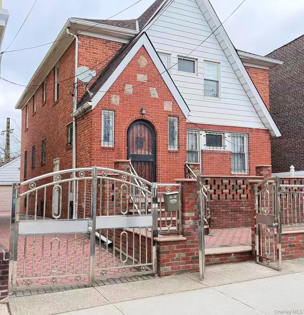 52-57 84th ST, Elmhurst, NY 11373