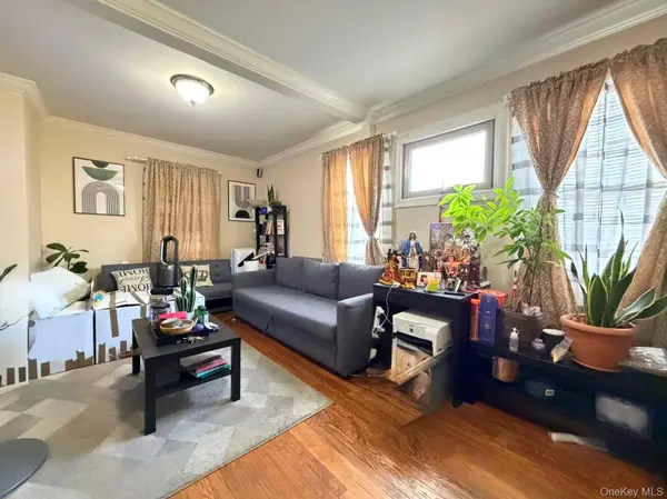 52-57 84th ST, Elmhurst, NY 11373