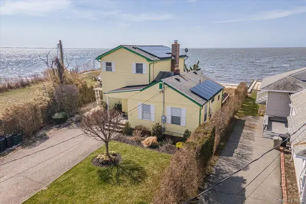2 Shore RD, East Patchogue, NY 11772
