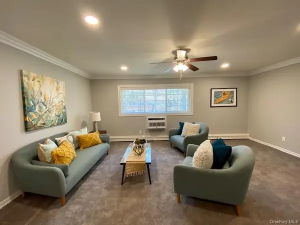 327 Brook AVE #327-2B, Bay Shore, NY 11706