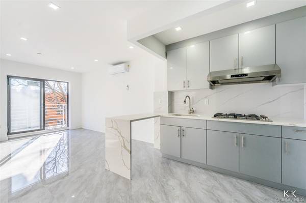 941 57TH ST #1A, Brooklyn, NY 11219