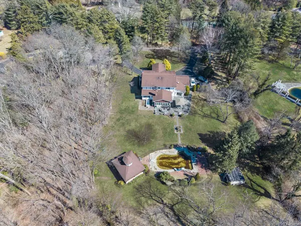 Address not disclosed, Glen Head, NY 11545