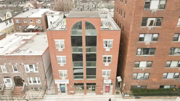 4021 69th ST, Woodside, NY 11377