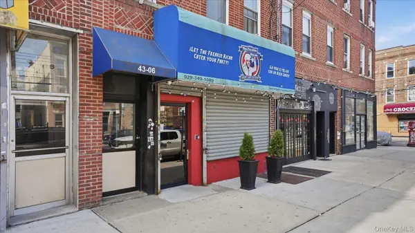 43-06 34 AVE, Astoria, NY 11101