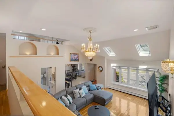 1033 Rosedale RD, North Woodmere, NY 11581