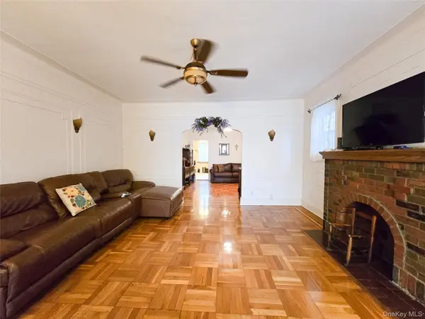 14957 21st AVE, Whitestone, NY 11357
