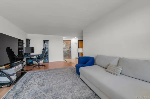 125-10 Queens BLVD #2606, Kew Gardens, NY 11415