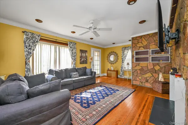 33-35 150th PL, Flushing, NY 11354
